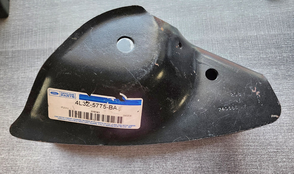 FORD  4L3Z-5775-BA Spring Hanger Bracket OEM NOS