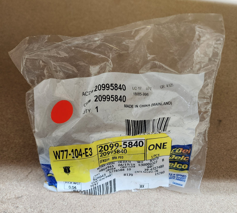 GM 20995840 Brake Light Switch Pedal Position Sensor OEM NOS General Motors Factory Sealed