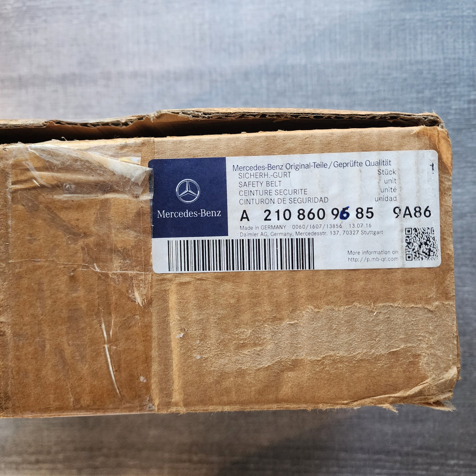 Mercedes Benz 210 860 96 85 9A86 Seat Safety Belt Retractor Assembly LH OEM NOS