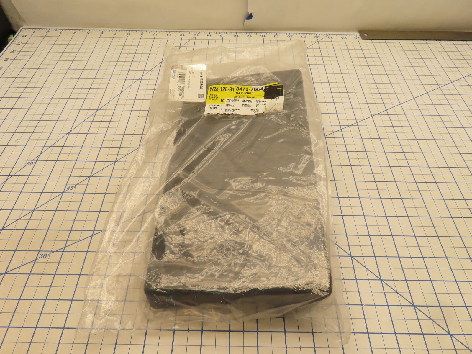 GM 84737664 Front License Plate Tag Bracket Factory Sealed General Mot ...
