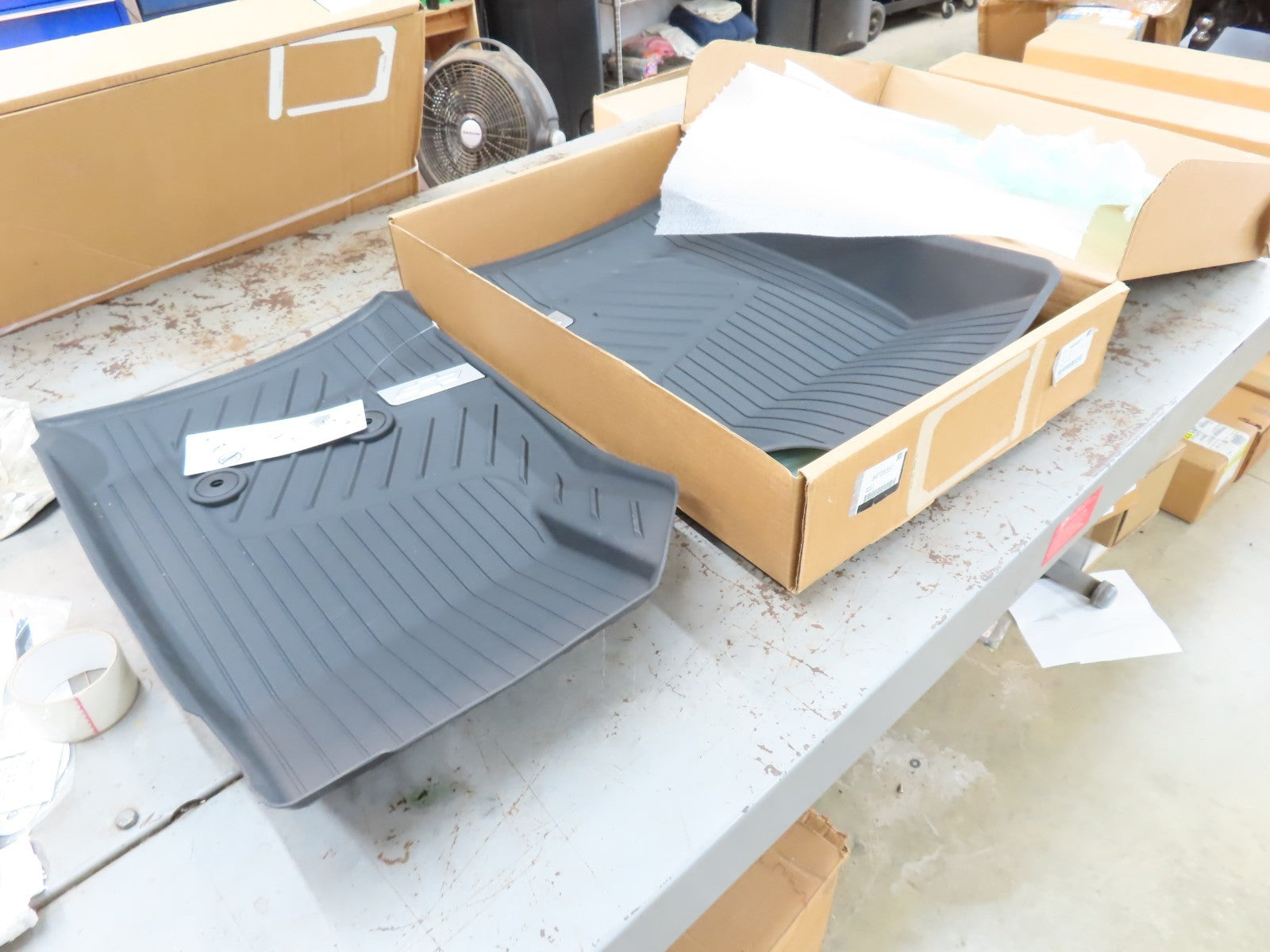 GM 84708367 All Weather Floor Mat Kit Bowtie Logo FRONT General Motors ...