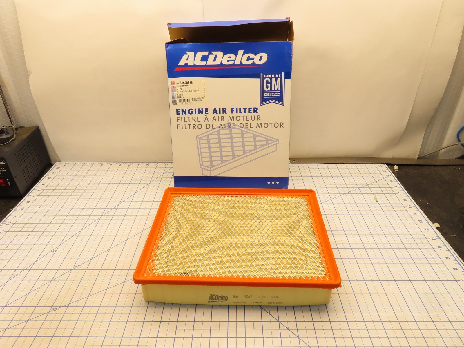 GM 85528656 Engine Air Filter Element A3295C – Cottonwood Surplus Sales