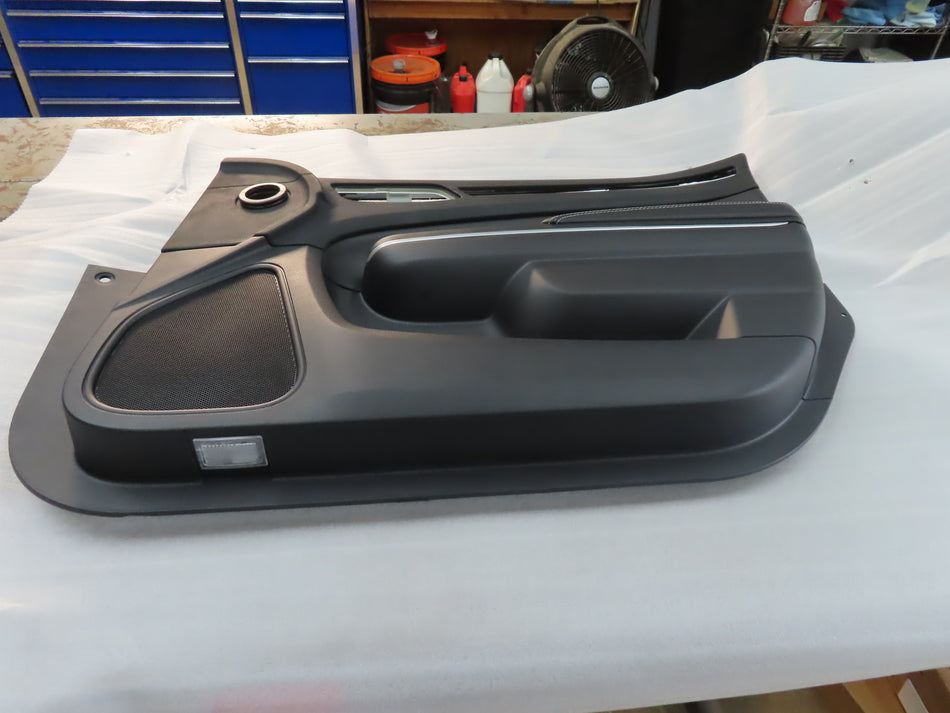 Mopar 6NT762X9AF Interior Door Panel Trim Front Right RH