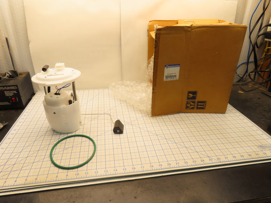Mopar 68003339AD Fuel Pump Module