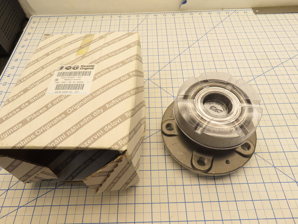 Mopar 68094829AA Rear Wheel Hub and Bearing Assembly