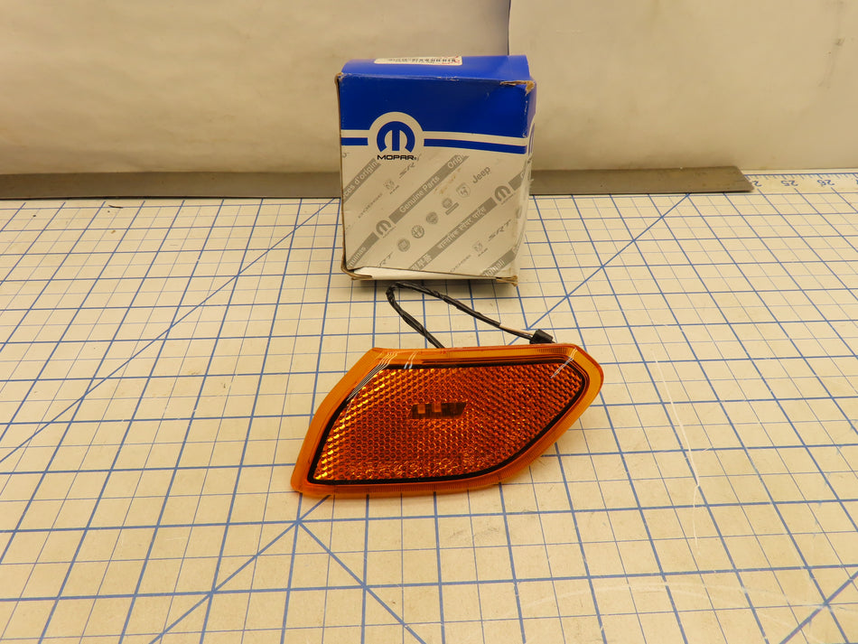 Mopar 68302119AB Front Side Marker Lamp Light Left LH