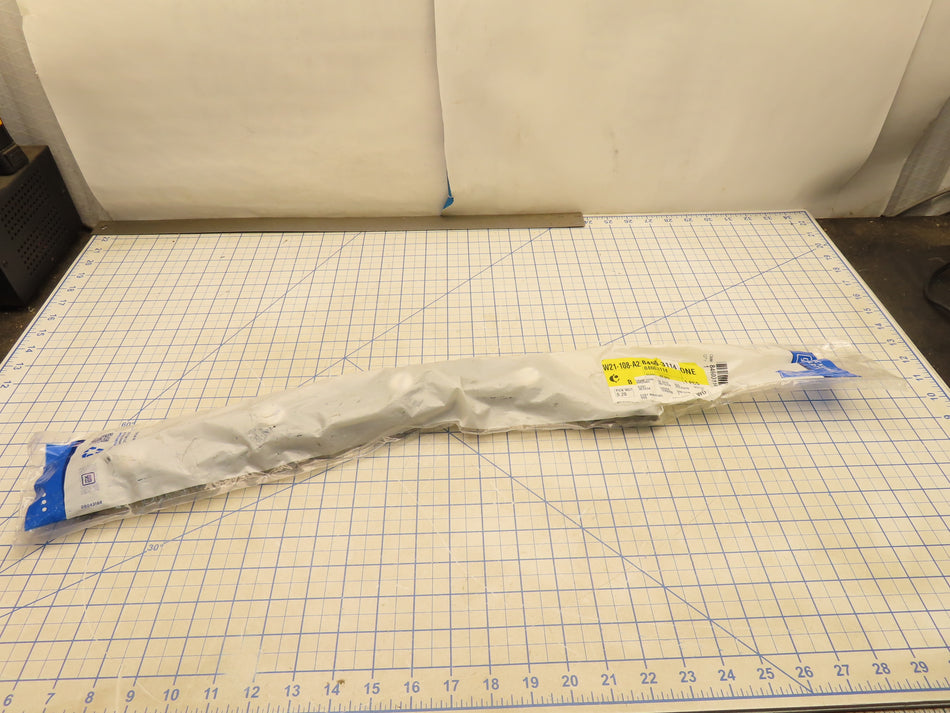 GM 84603114 Rear Bumper Fascia Guide Right RH Factory Sealed General Motors